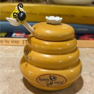 Vintage Honey Miel Beehive Jar Ceramic 3.5" Honey Pot Container w/ Lid & Spoon